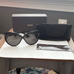 Tom Ford Elegant Beatrice Black Sunglasses for Women